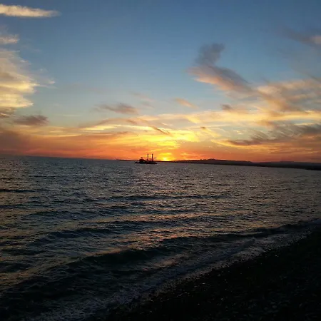 Rita Seaview Daire
